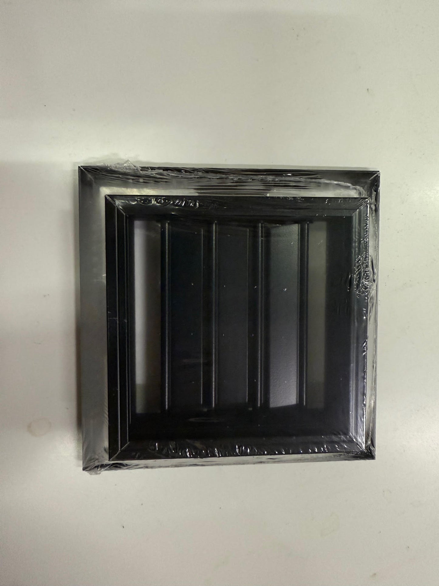 V-ALB4x4 -Supply, Flat Black, 4x4 Fixed Vanes