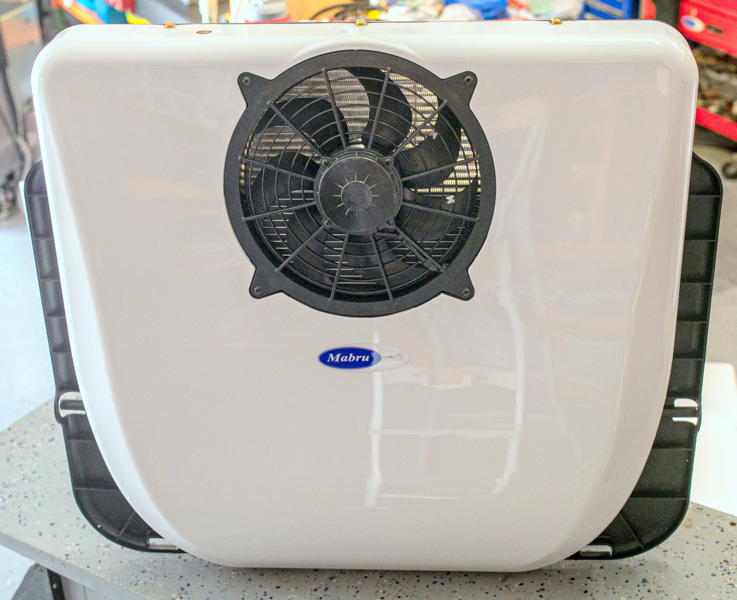 ROOFTOP 12V AIR CONDITIONER 12000 BTU FOR VEHICLES: CAMPERVANS, RV, PROMASTER, SPRINTER, TRANSIT by MABRU